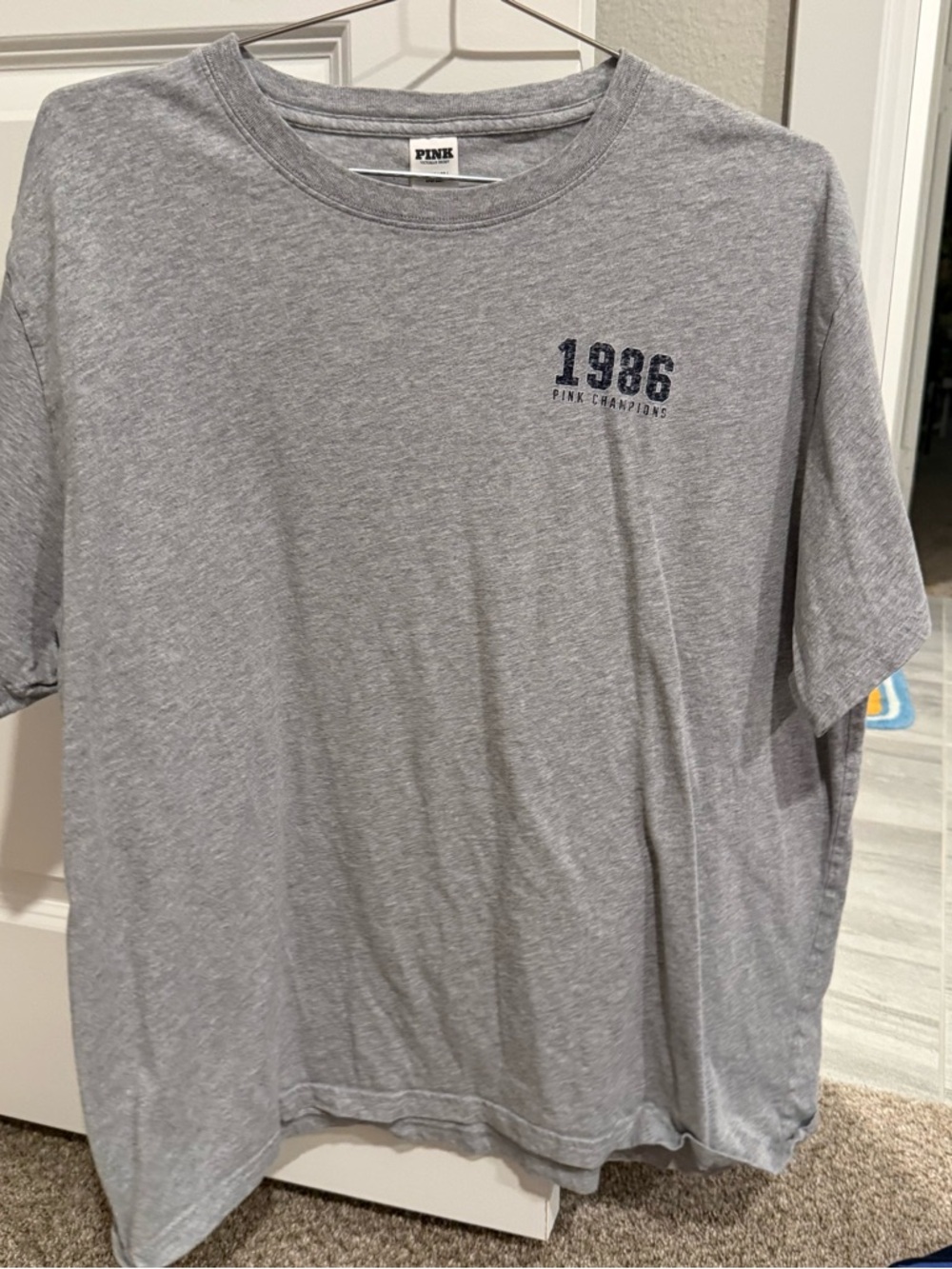 PINK Victoria's Secret Gray '1986' Short Sleeve Tee